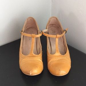 Chelsea Crew mustard yellow t-strap maryjanes